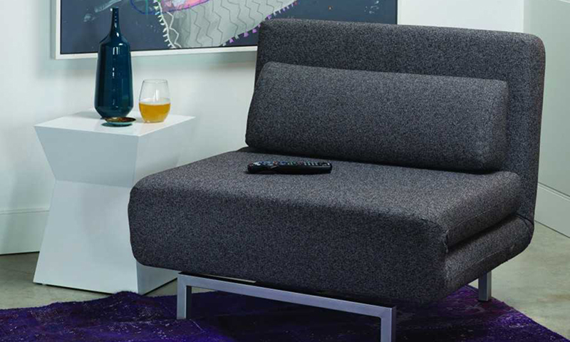 Кресло-кровать в минималистическом стиле