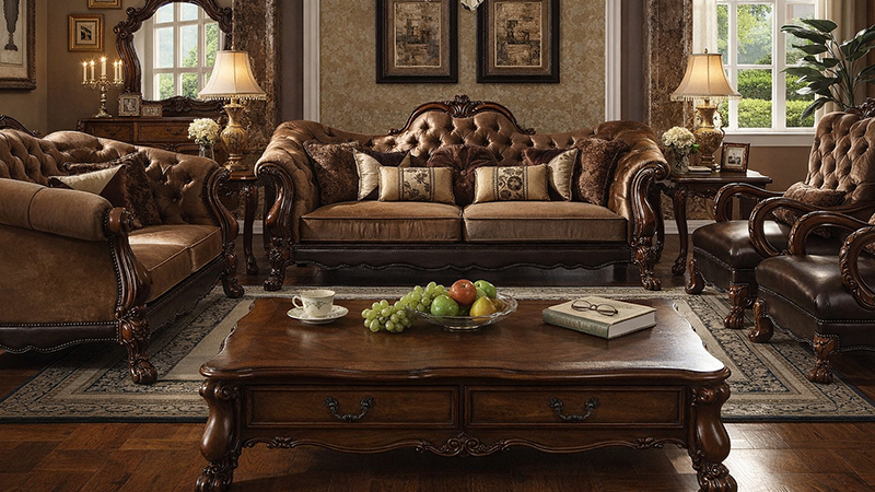 Мягкий гарнитур в стиле ренессанс