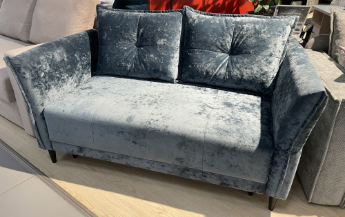 Прямой мини диван Лома 120 синий велюр 