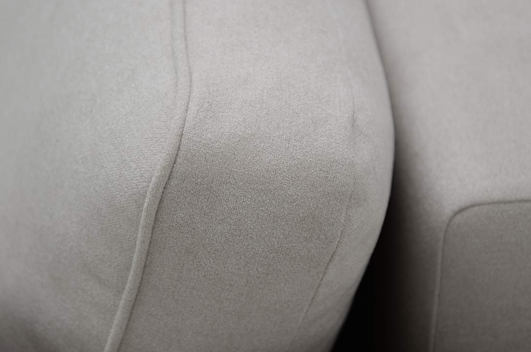 Прямой диван Энгри бежевый букле