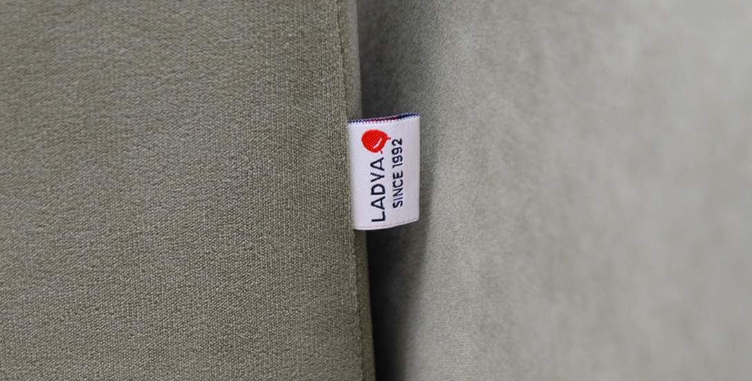 Прямой мини диван Калано 140 Хаки велюр