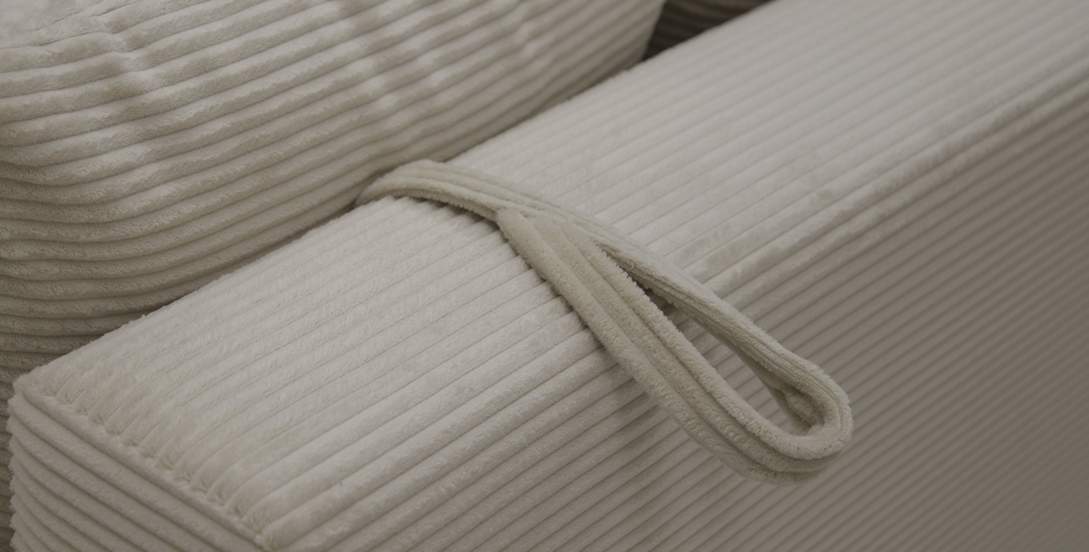 Прямой диван Тайлин кремовый велюр