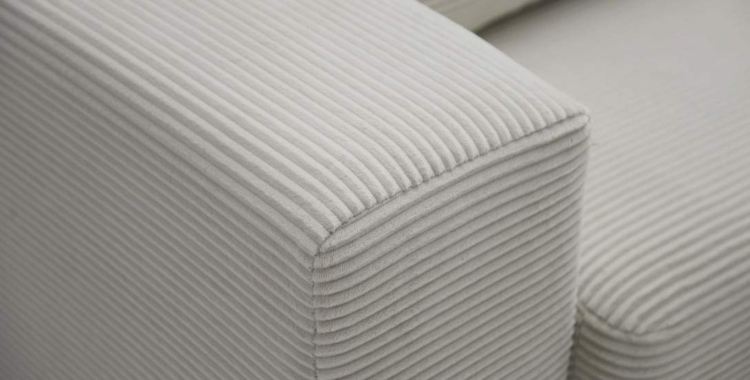 Прямой диван Рица Молочный кремовый велюр 