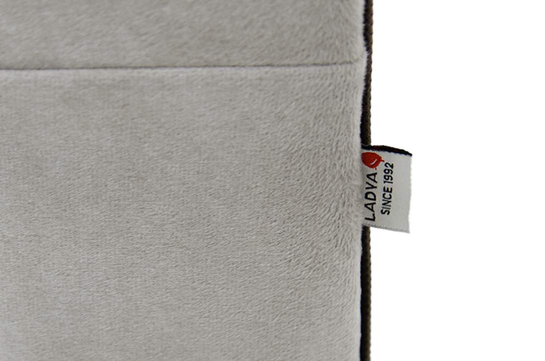 Двуспальная кровать Страйп 180 светло-серый велюр