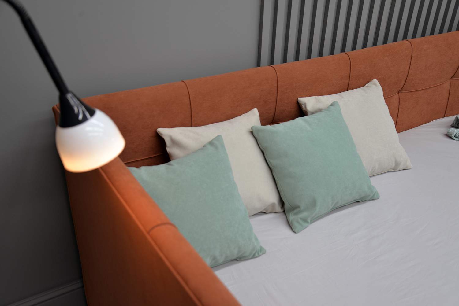 Односпальная детская кровать Келсо терракотовый велюр