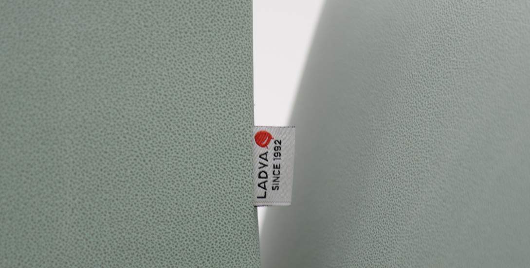 Прямой мини диван Лома 120 мятная искусственная кожа