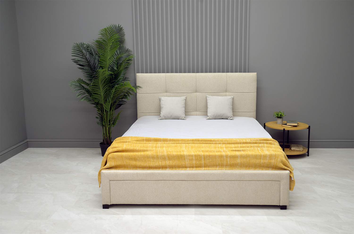 Двуспальная кровать Борба 180 кремовый шенилл