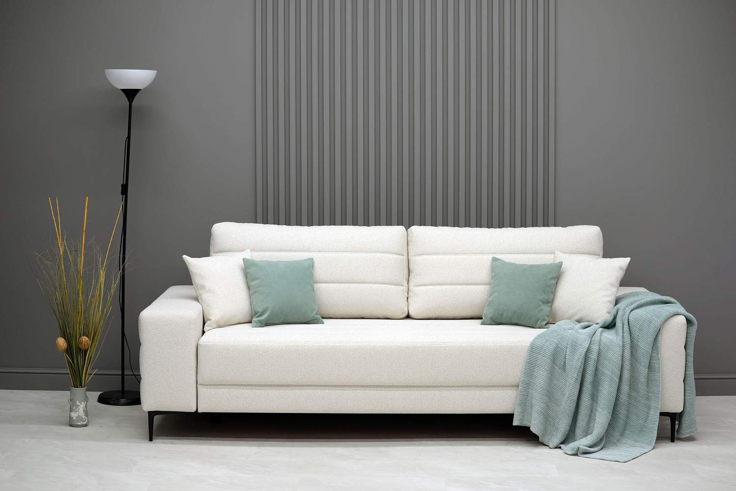 Прямой диван Белес миди молочный шенилл Уцененный