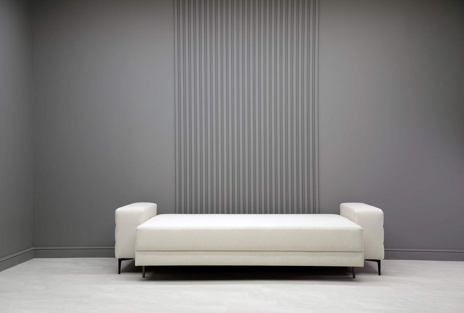 Прямой диван Белес миди молочный шенилл Уцененный