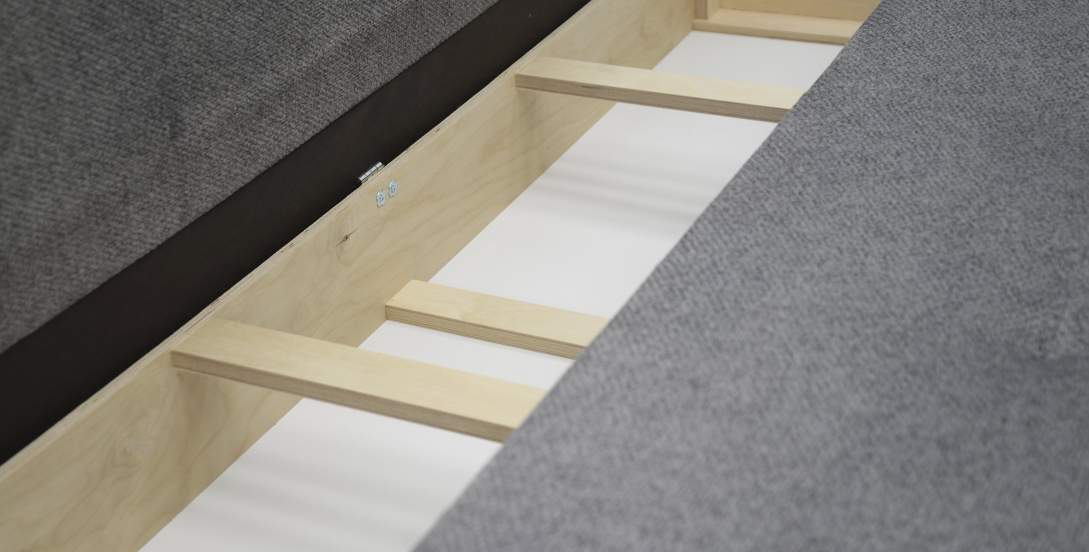 Прямой диван Морма Серебристый велюр