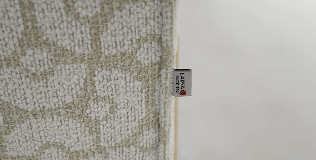 Прямой диван Тельда