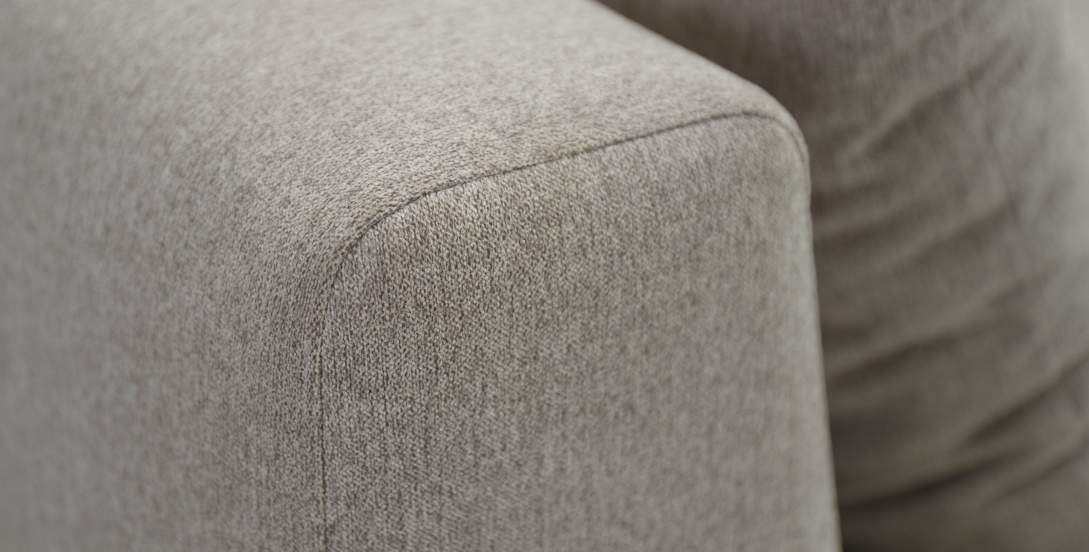 Прямой диван Энгри бежевый шенилл Уцененный