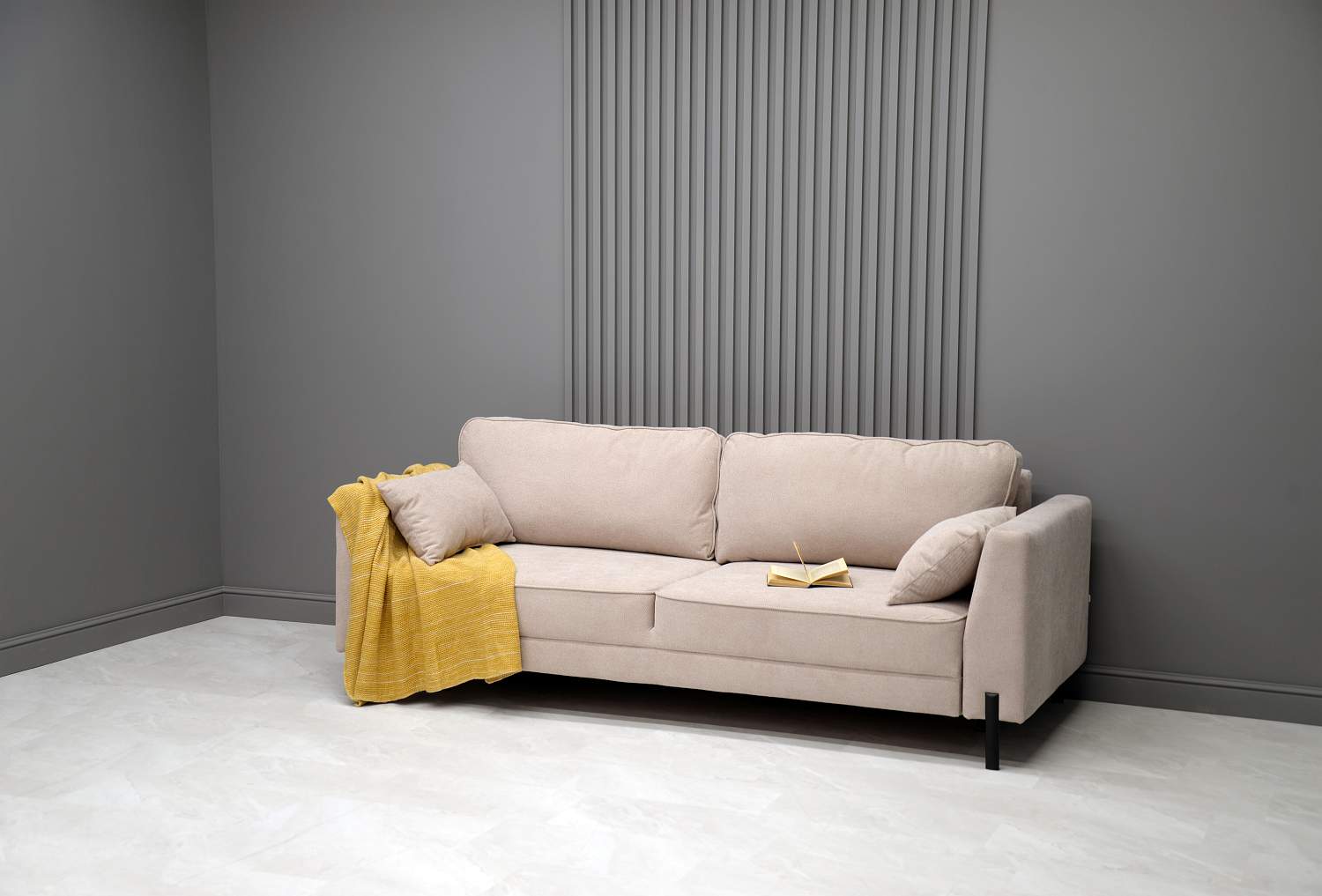 Прямой диван Энгри бежевый велюр