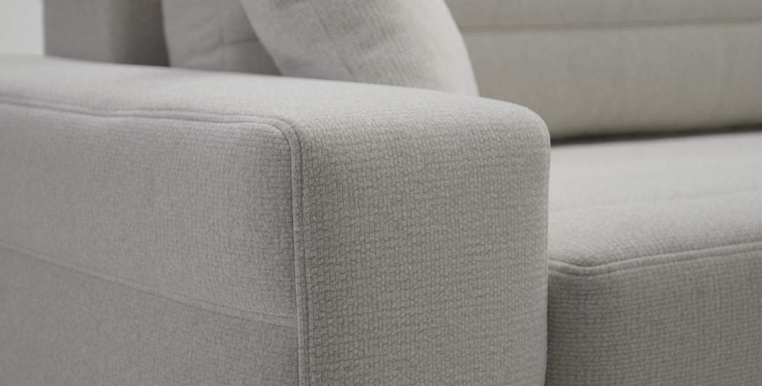 Прямой диван Белес Молочный велюр