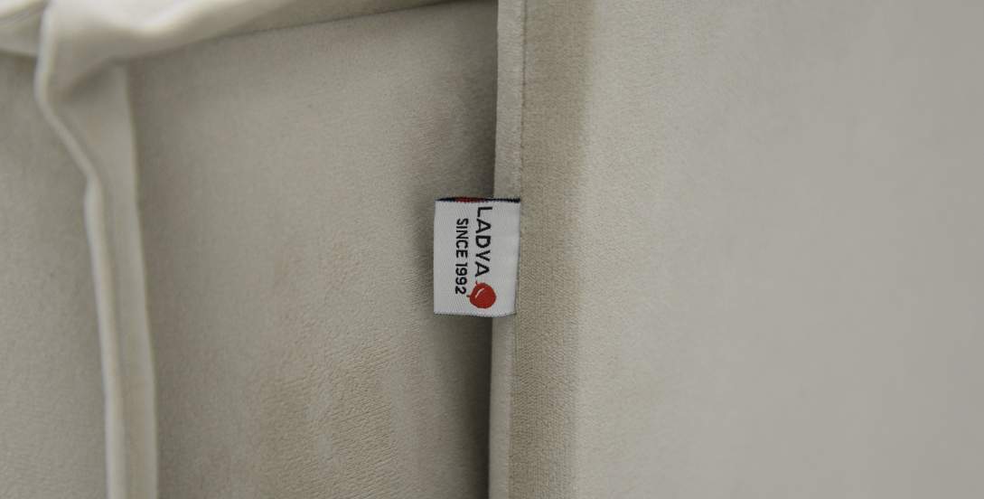 Прямой мини диван Бохо Айвори велюр 