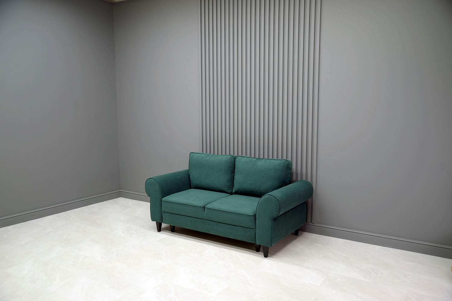 Прямой мини диван Гизела 120 изумрудный велюр