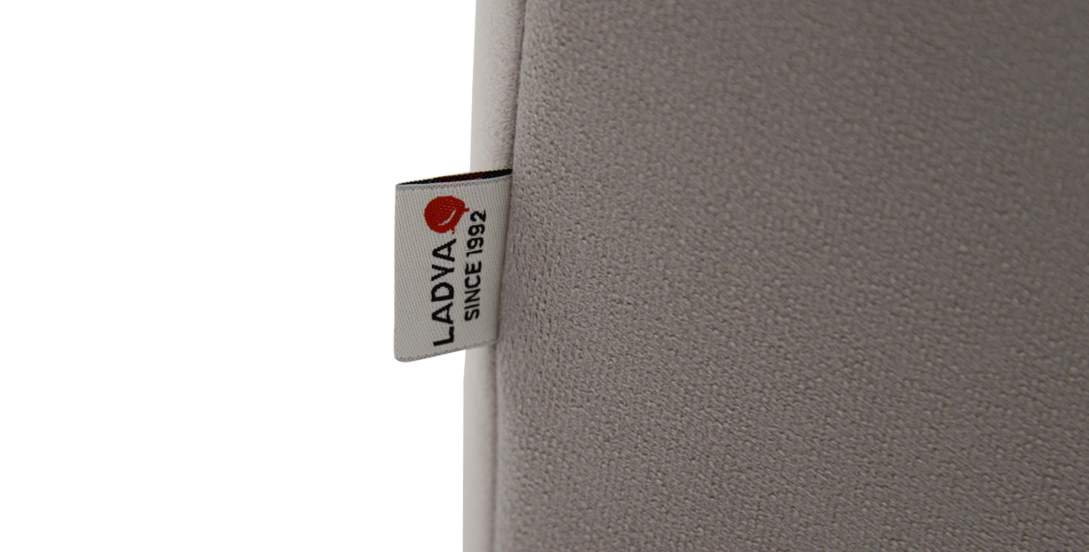 Прямой мини диван Эмма 140 Светло-серый велюр