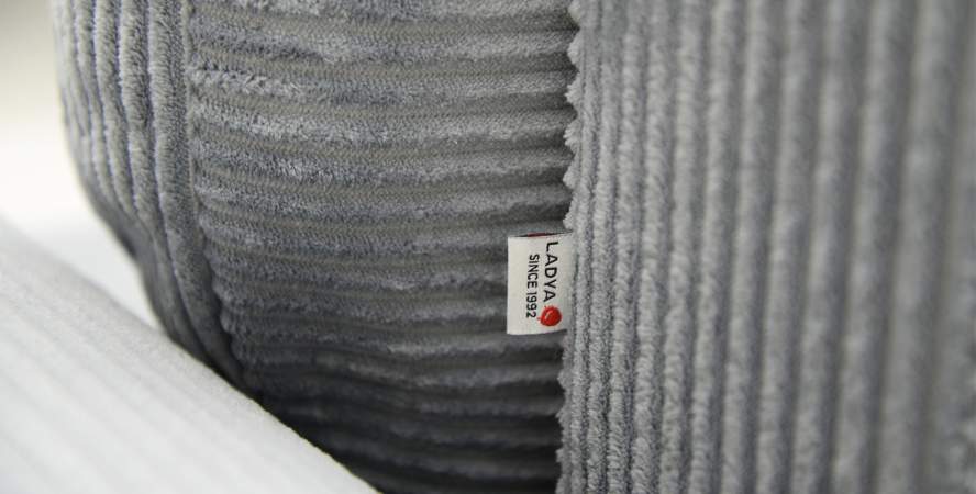 Прямой мини диван Гизела 140 серый велюр