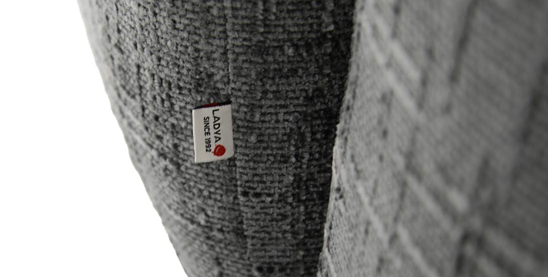 Прямой диван Кьяра графитовый шенилл 