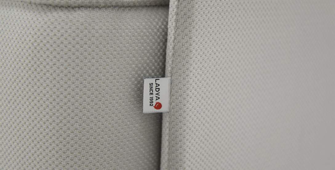 Прямой мини диван-кушетка Мокка Дымчатый серый велюр 