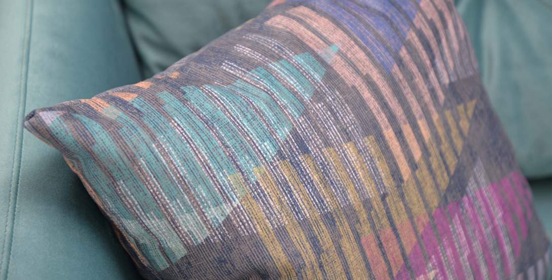 Прямой мини диван Тиволи 120 Бирюзовый велюр