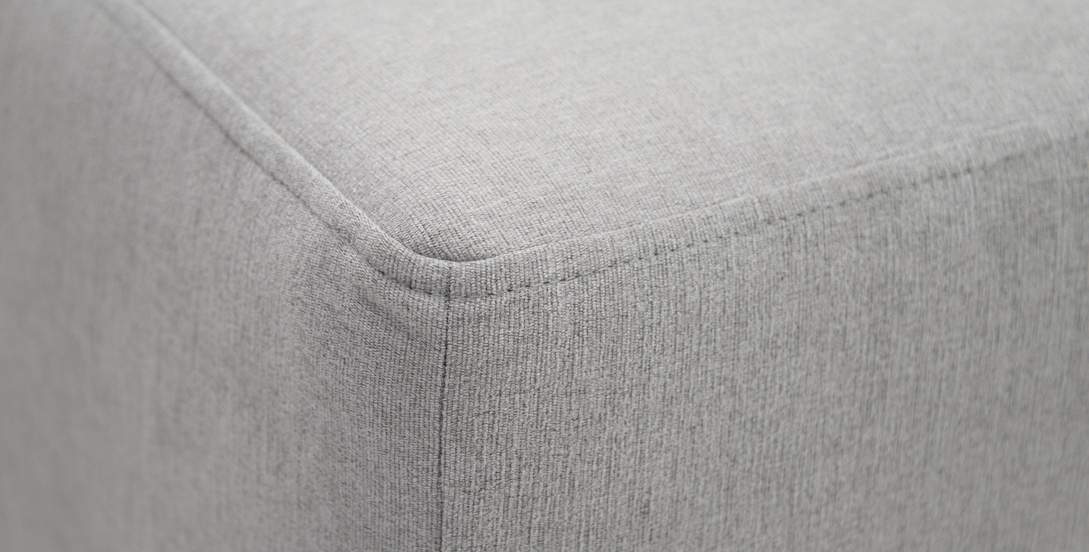 Прямой диван Морма Жемчужно-серый велюр