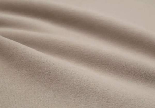 Прямой диван Энтон 1 Светло-бежевый велюр Уцененный