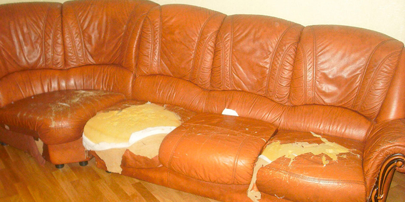 Внешний вид дивана слишком испорчен